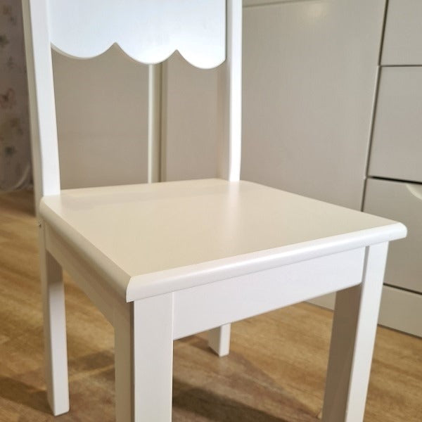 Cadeira Infantil Olivia em Madeira e MDF – Cor Branca