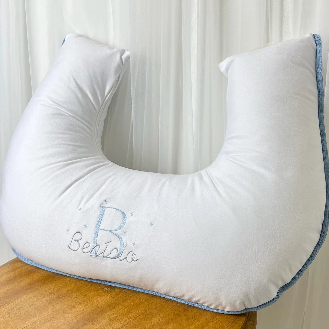 Almofada de Amamentação Personalizado com Bordado Nome