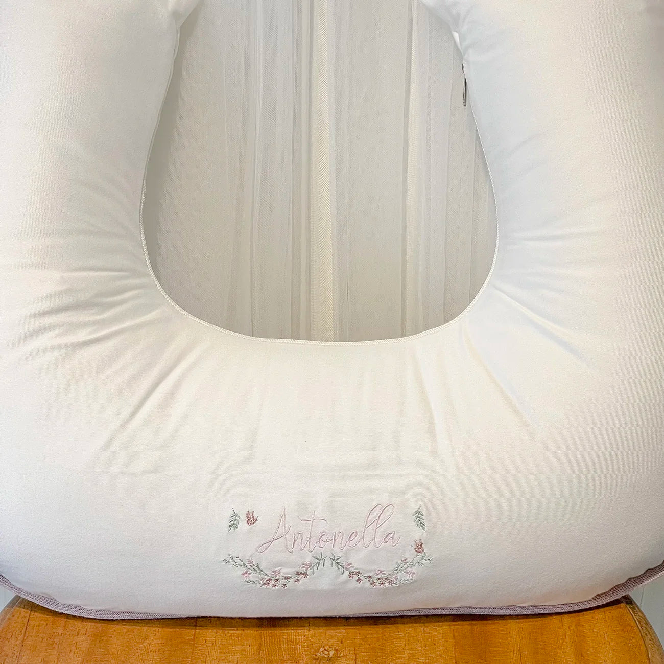 Almofada de Amamentação Personalizado com Bordado Nome