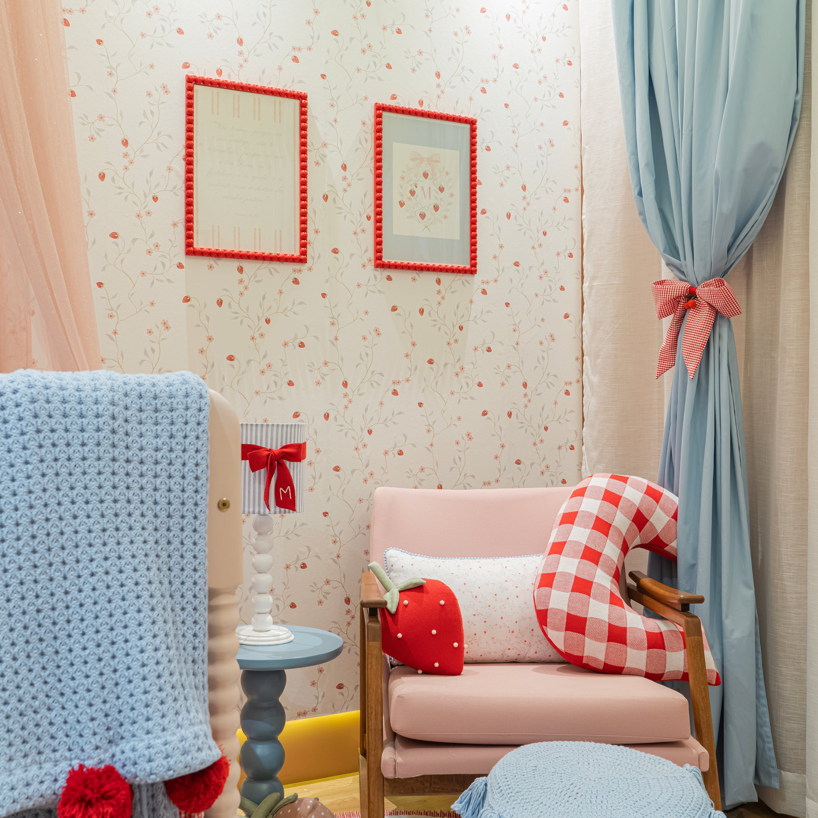 Papel de Parede Estampa Floral morango Amelie 2
