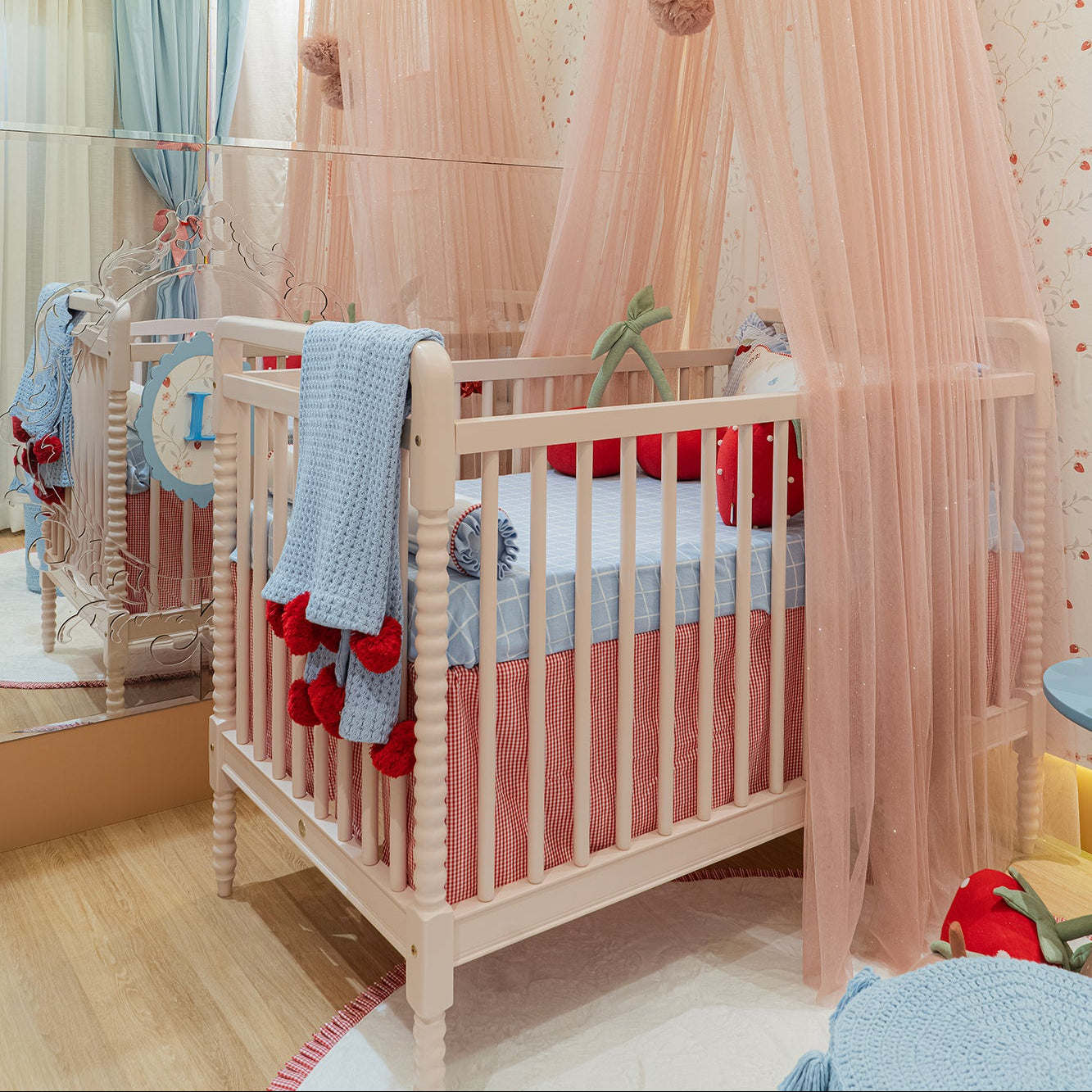 Berço Infantil Madeira Maciça Dot – Design Clássico para Quarto de Bebê - 521