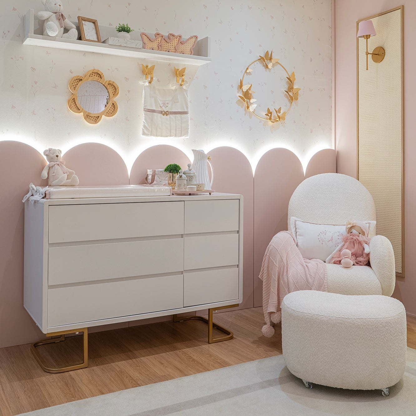 Cômoda Sonhos Up com Porta - Pés Metal - 526