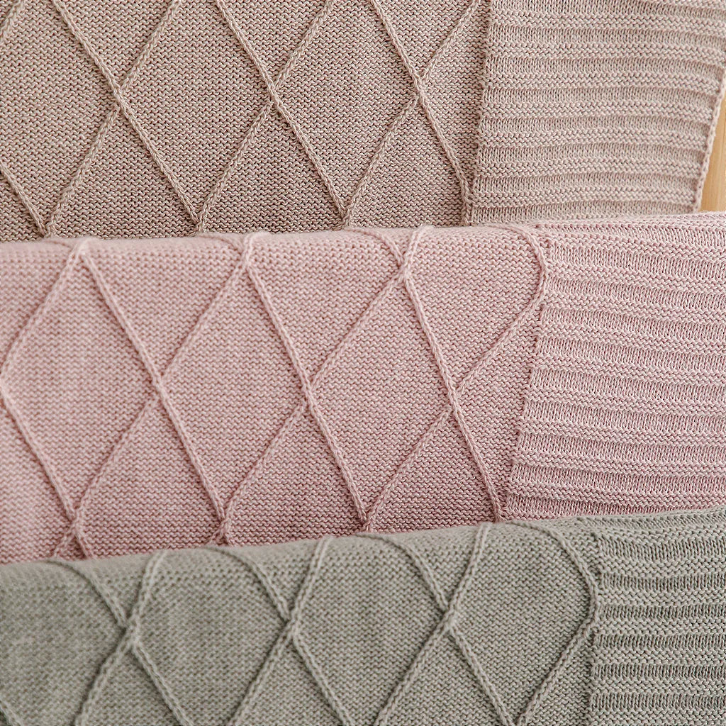 Manta Pom Pom em Tricô