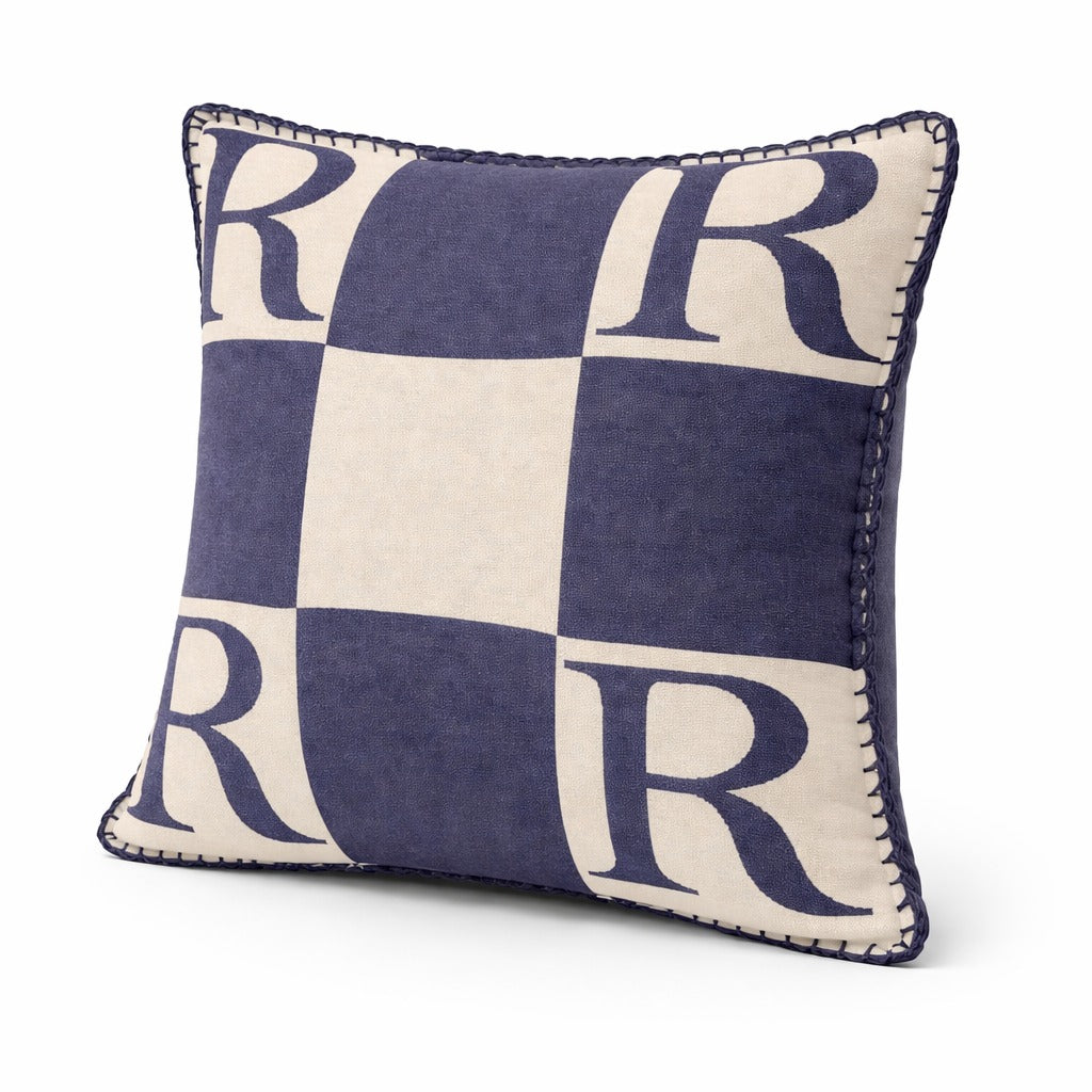Almofada Quadrada 40x40 Personalizada Inicial - Ravi - Vanessa