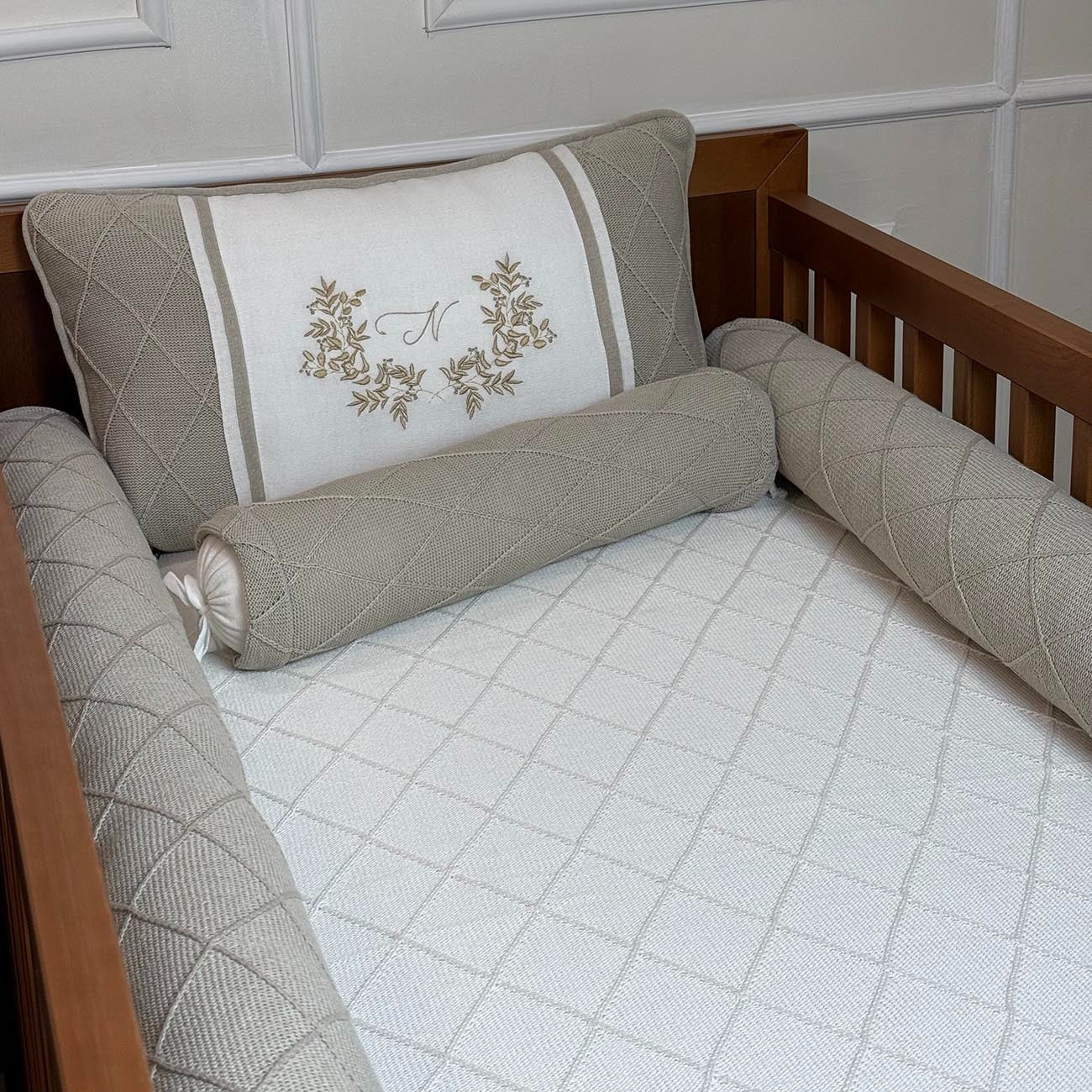 Kit Berço Personalizado 5 Peças com inicial Personalizada Noah