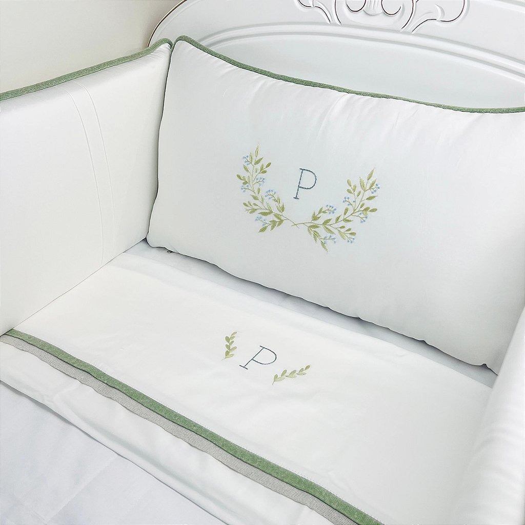 Kit Protetor de Berço Pietro Percal 5 Peças Personalizado com Bordado de Inicial