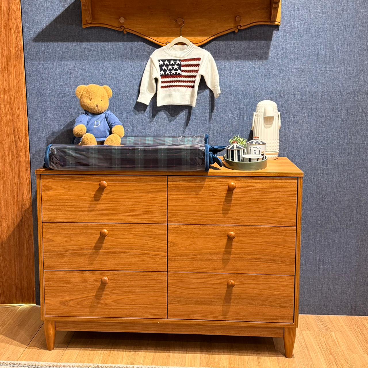 Cômoda Ralph 6 Gavetas com Puxador Redondo