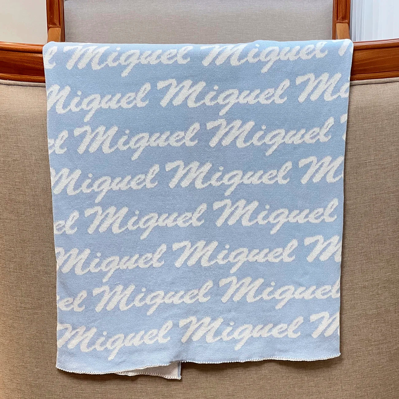 Manta Tricot com Nome Personalizado