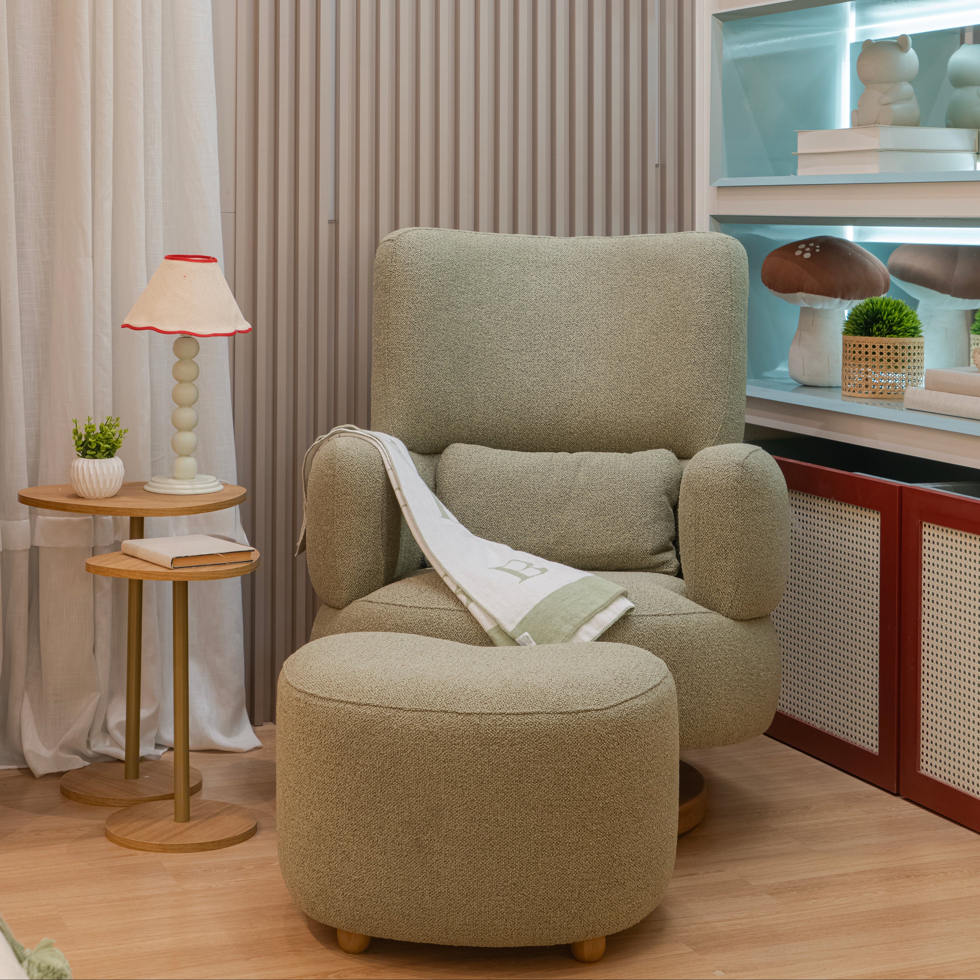 Poltrona Giro e Balanço Mendonza – Linhas Orgânicas - 521