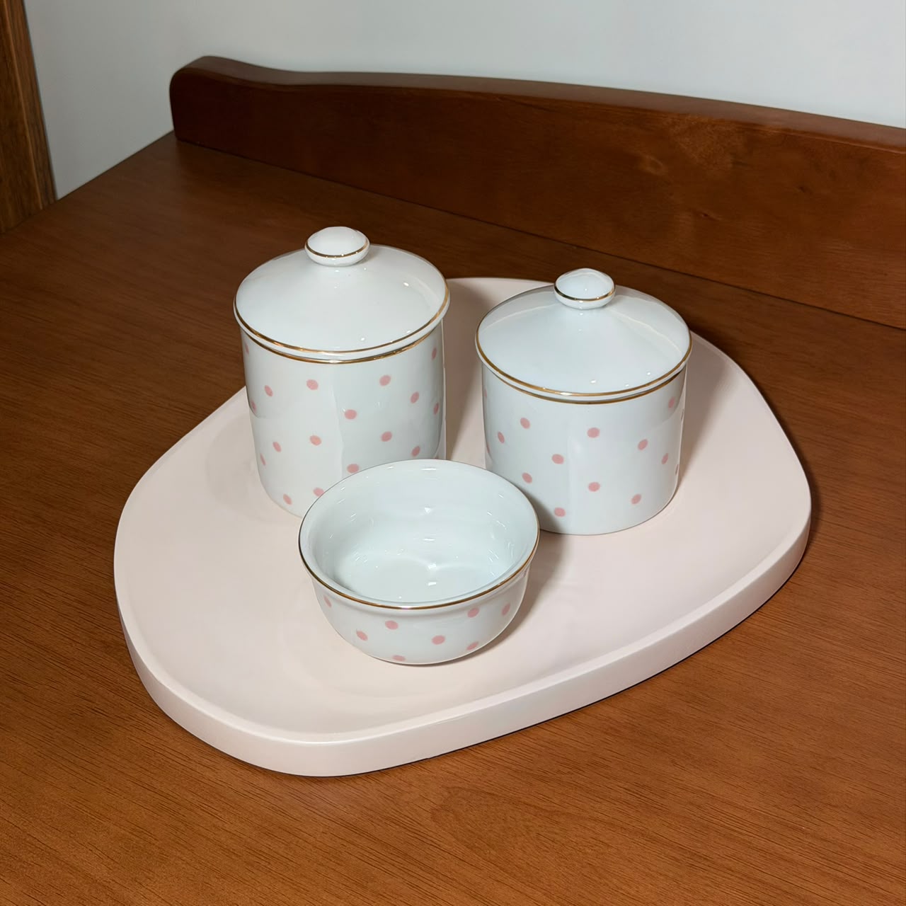 Bandeja Orgânica em MDF 28x34 cm
