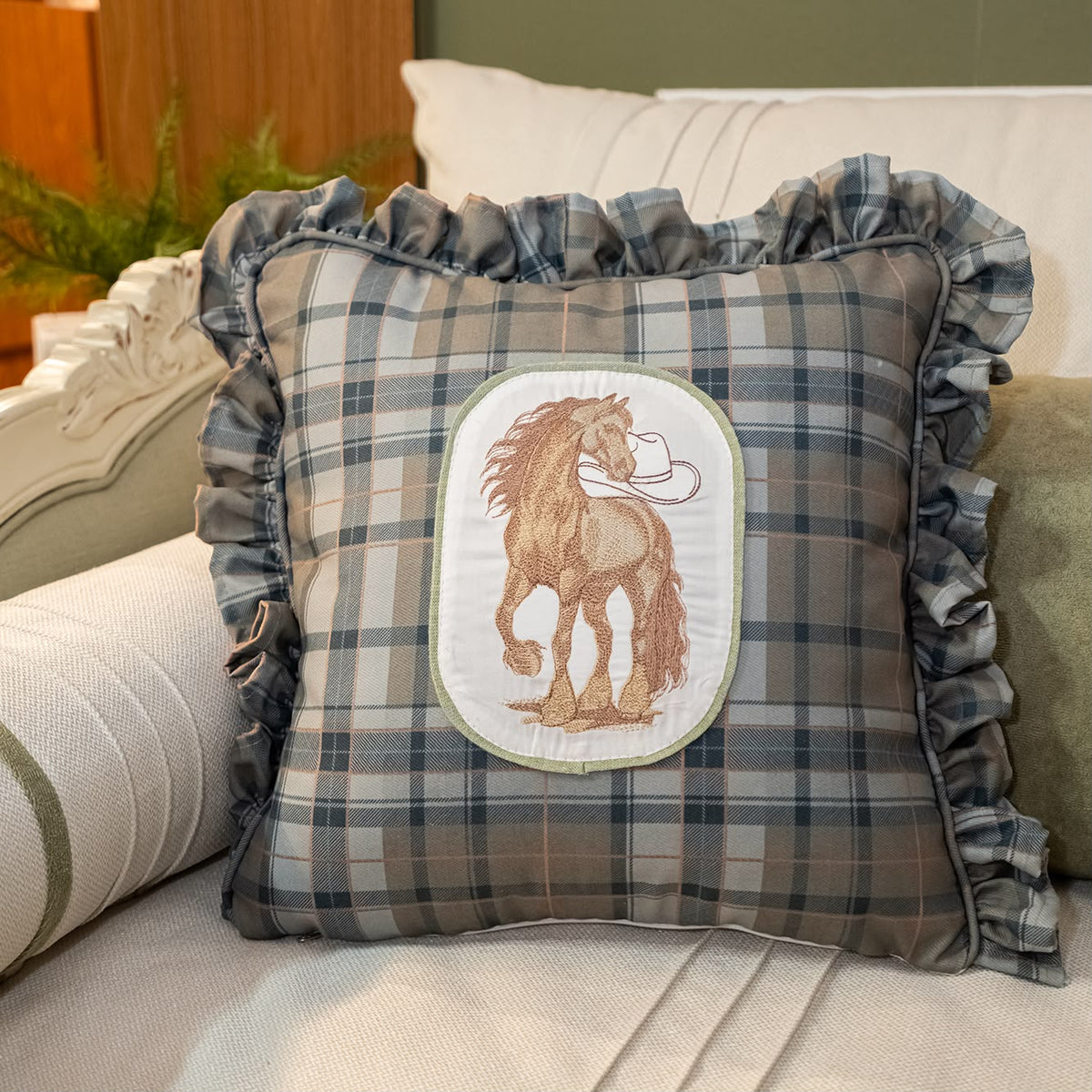 Kit Enxoval de Cama Infantil Windsor 11 Peças com Inicial Personalizada – Linho Collins e Bouclé Verde