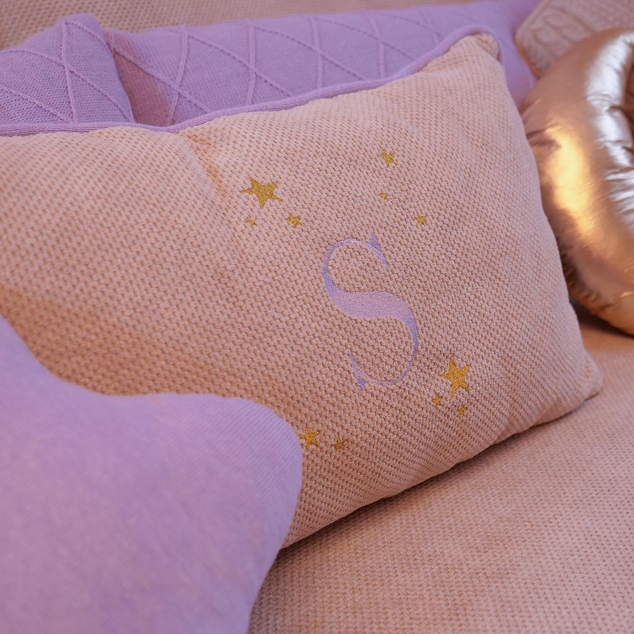 Kit de Cama Sarah - 8 Peças Personalizado com Inicial