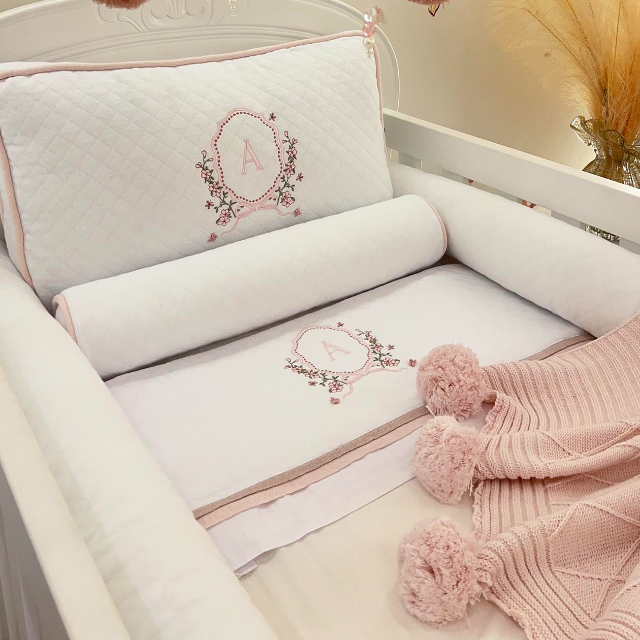 Jogo de Lençol para Berço Toque de Seda Personalizado com Bordado de Inicial