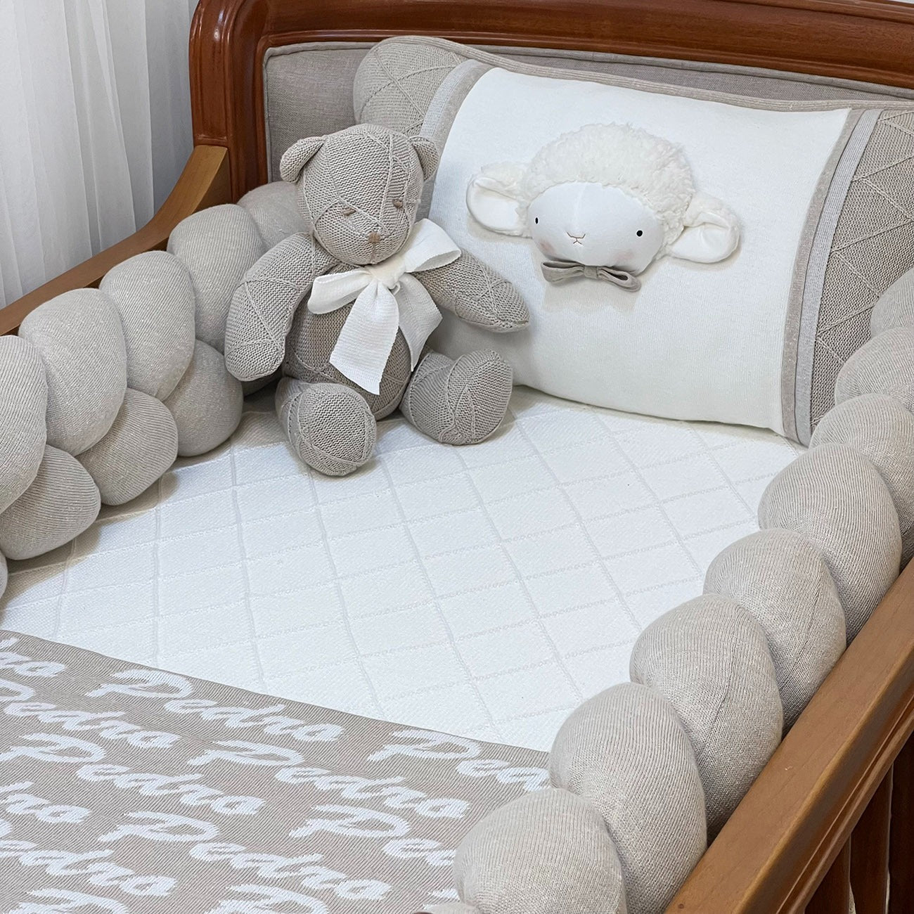 Kit Protetor de Berço Ovelha Trança Bege