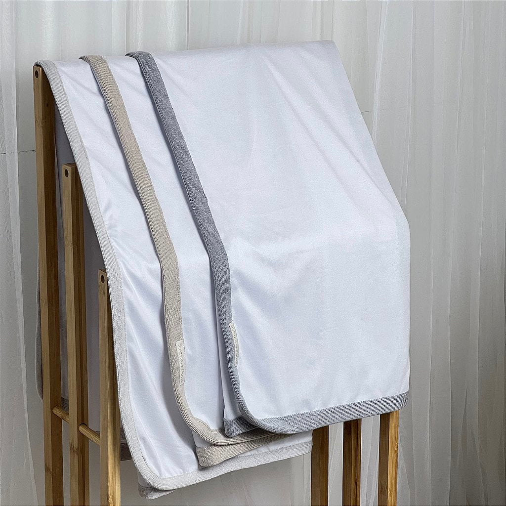 Cueiro Toque de Seda com Tricô - Cores Neutras