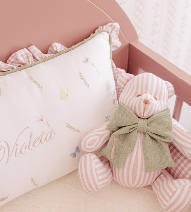 Urso Violeta Listrado com Inicial Personalizada SDN